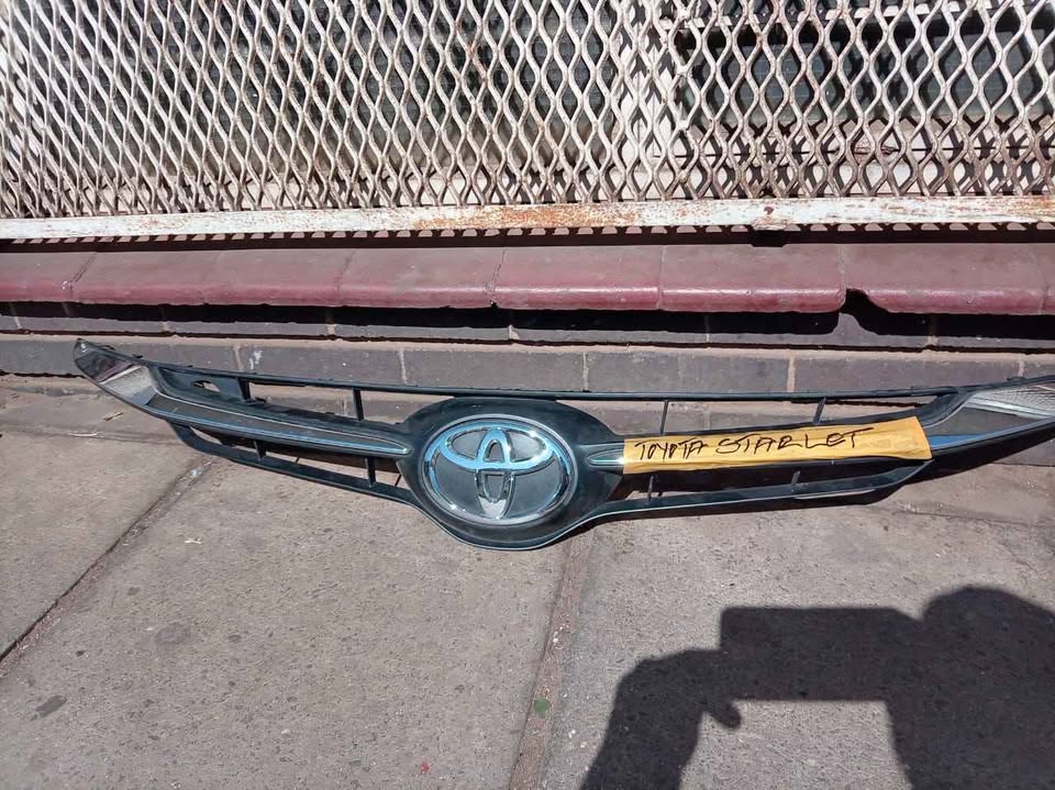 Toyota starlet top grill - Private Seller Toyota starlet top grill - Private Seller