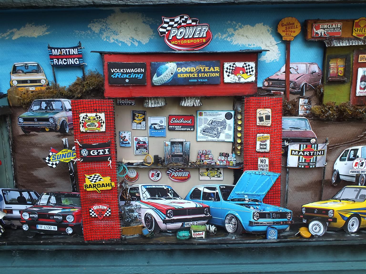 Vintage City Golf Garage 3 D Diorama for Sale