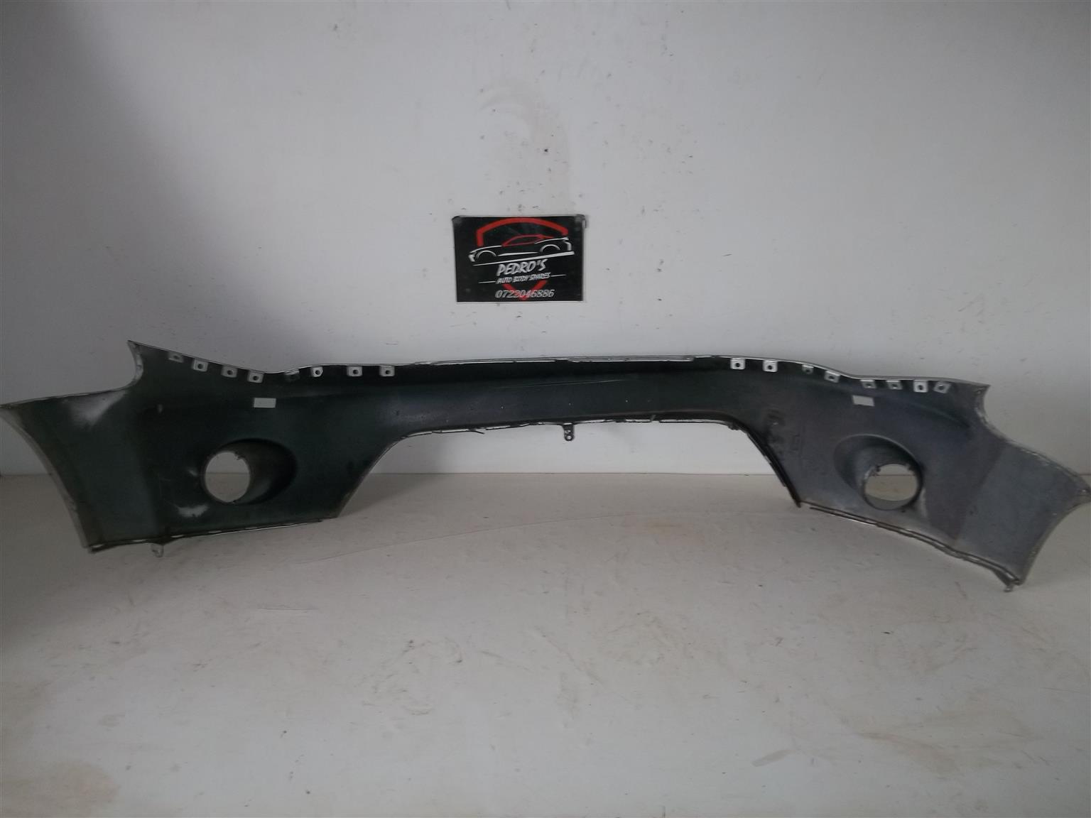 Mitsubishi Outlander '07-'10 front bumper - Private Seller Mitsubishi Outlander '07-'10 front bumper - Private Seller