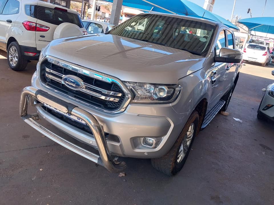 2017 FORD RANGER 3.2 DOUBLE CAB 85 000KM AUTOMATIC DIESEL SILVER COLOR