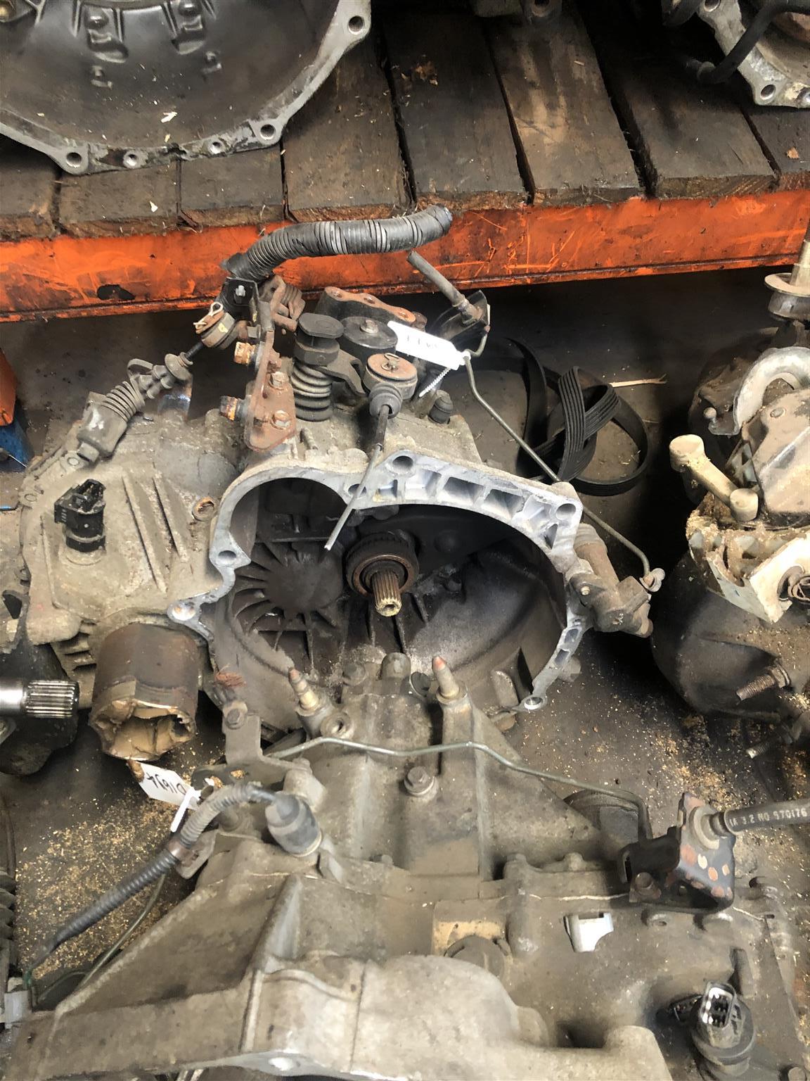 HYUNDAI KIA 1.4 G4EE MANUAL GEARBOX FOR SALE