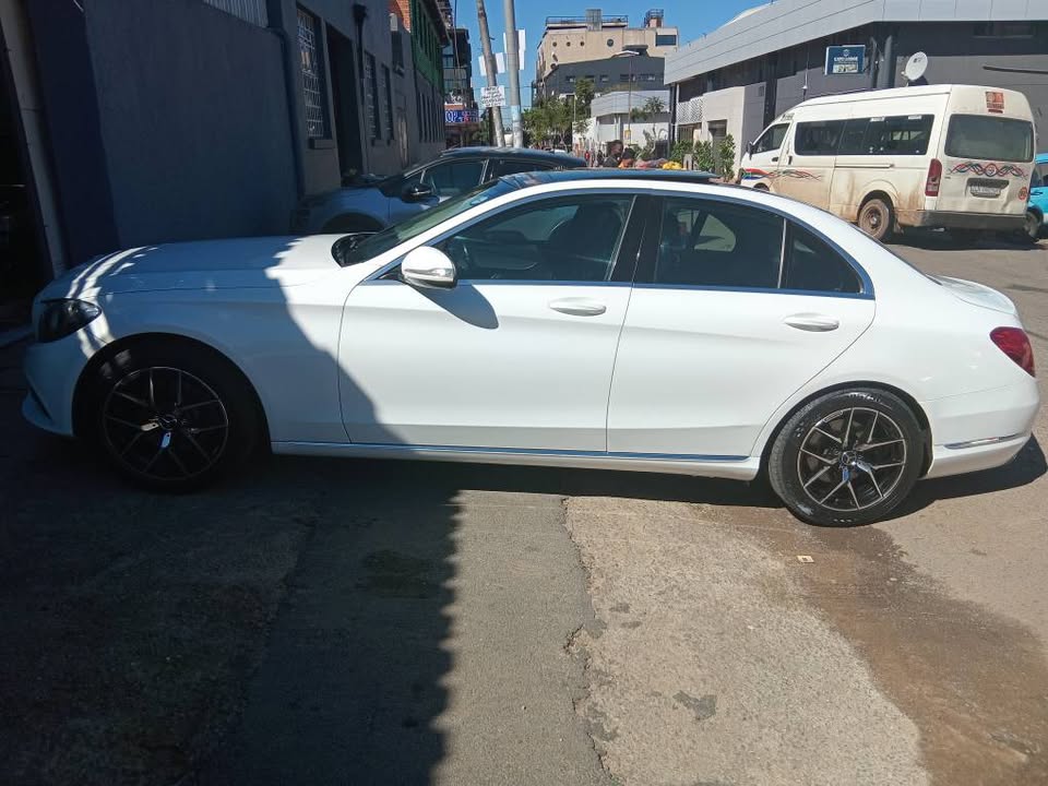 Mercedes Benz c220 AMG