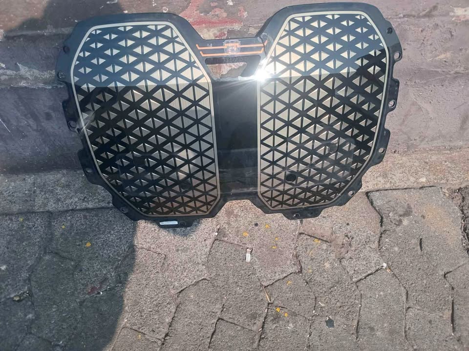 Bmw ix main grill - Private Seller Bmw ix main grill - Private Seller