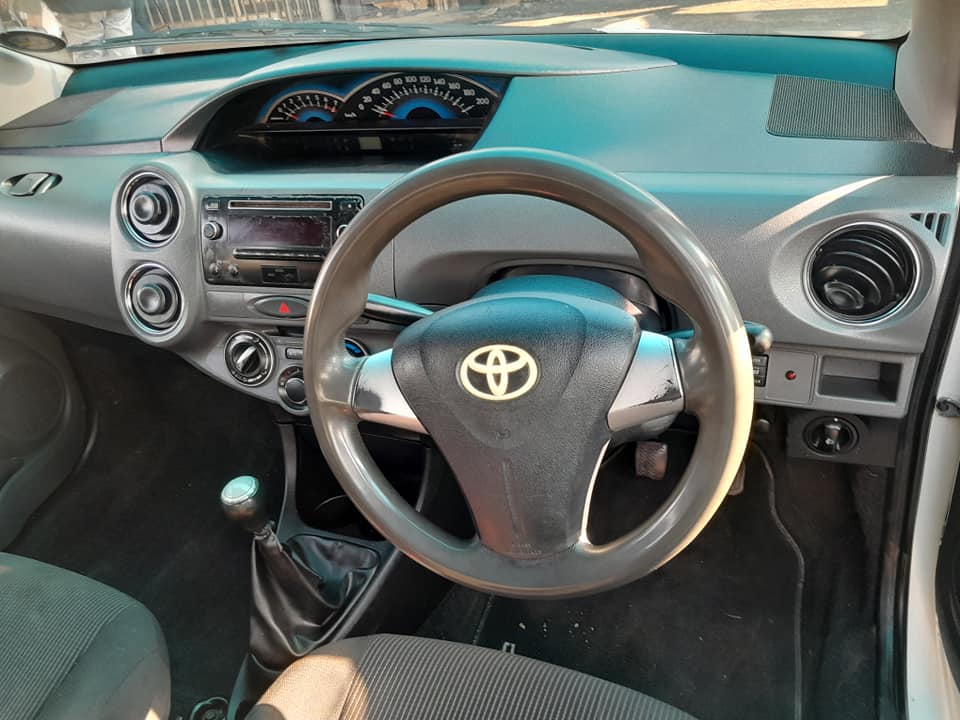 2019 TOYOTA ETIOS 1.5 SEDAN