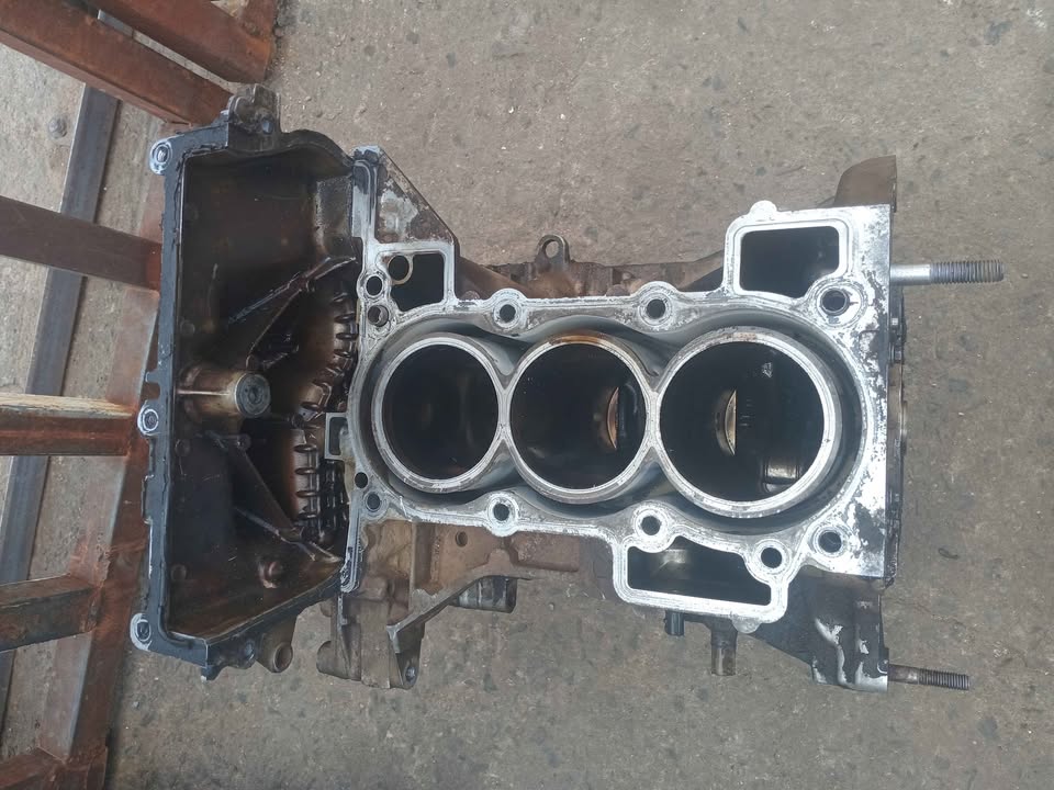 Hyundai accent 1.6 complete engine block - Private Seller