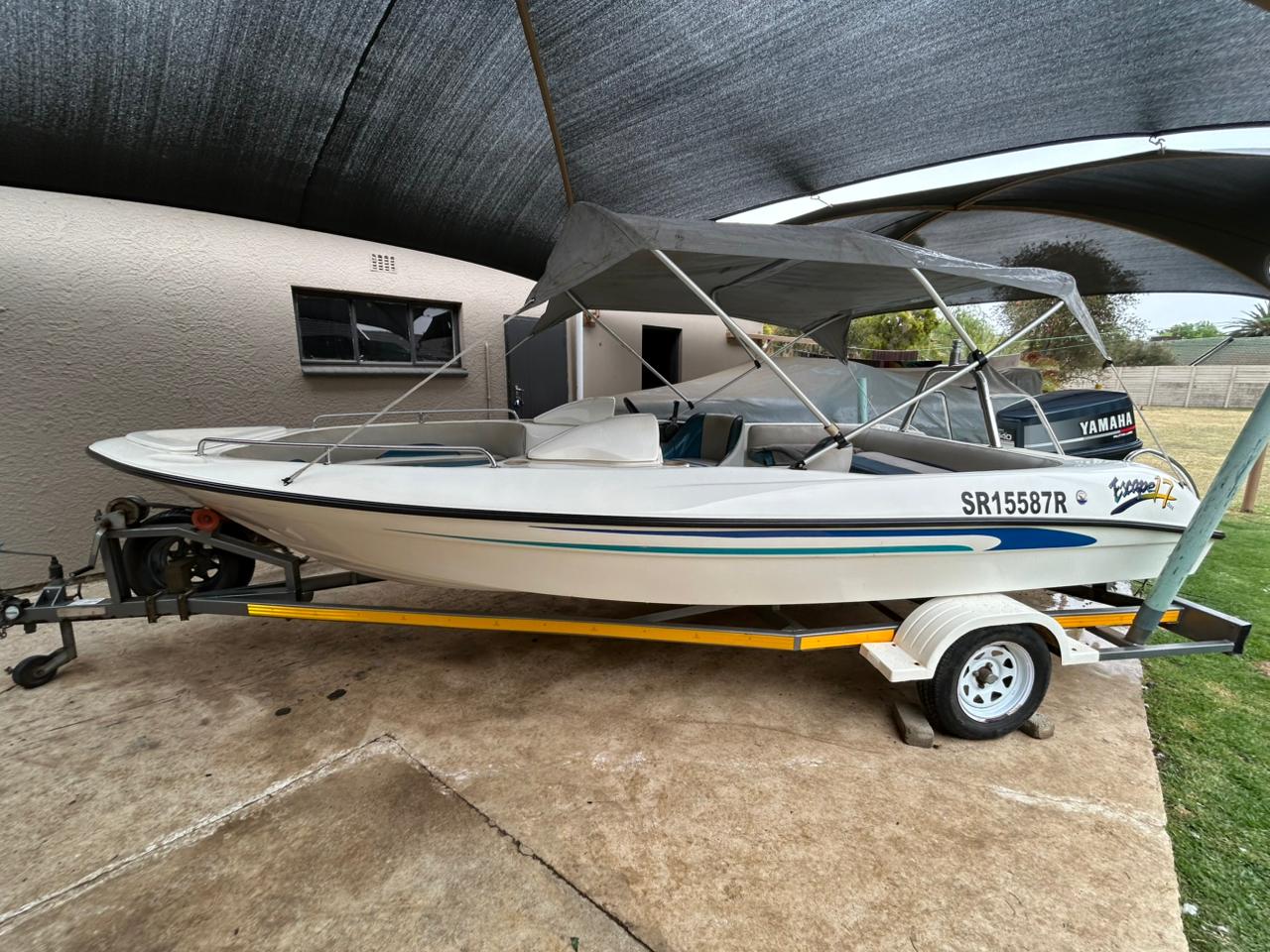 Escape 17 Boat Yamaha 140 - Private Seller