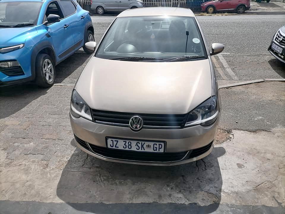 2016 Volkswagen polo vivo 1.4 Sedan Comfortline with a nice interior seat