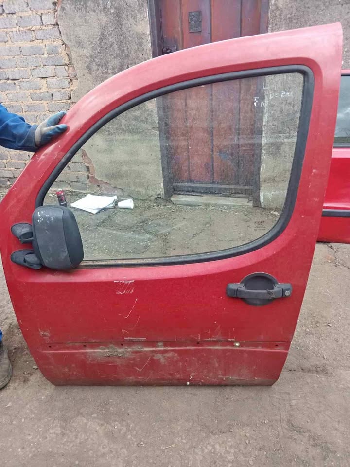 Fiat Doblo Left front door selling - Private Seller Fiat Doblo Left front door selling - Private Seller