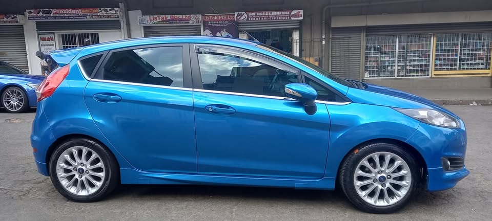 2013 FORD FIESTA ECOBOOST 1.0 MANUAL.. 77000KM ON THE CLOCK.., PETROL SKY BLUE