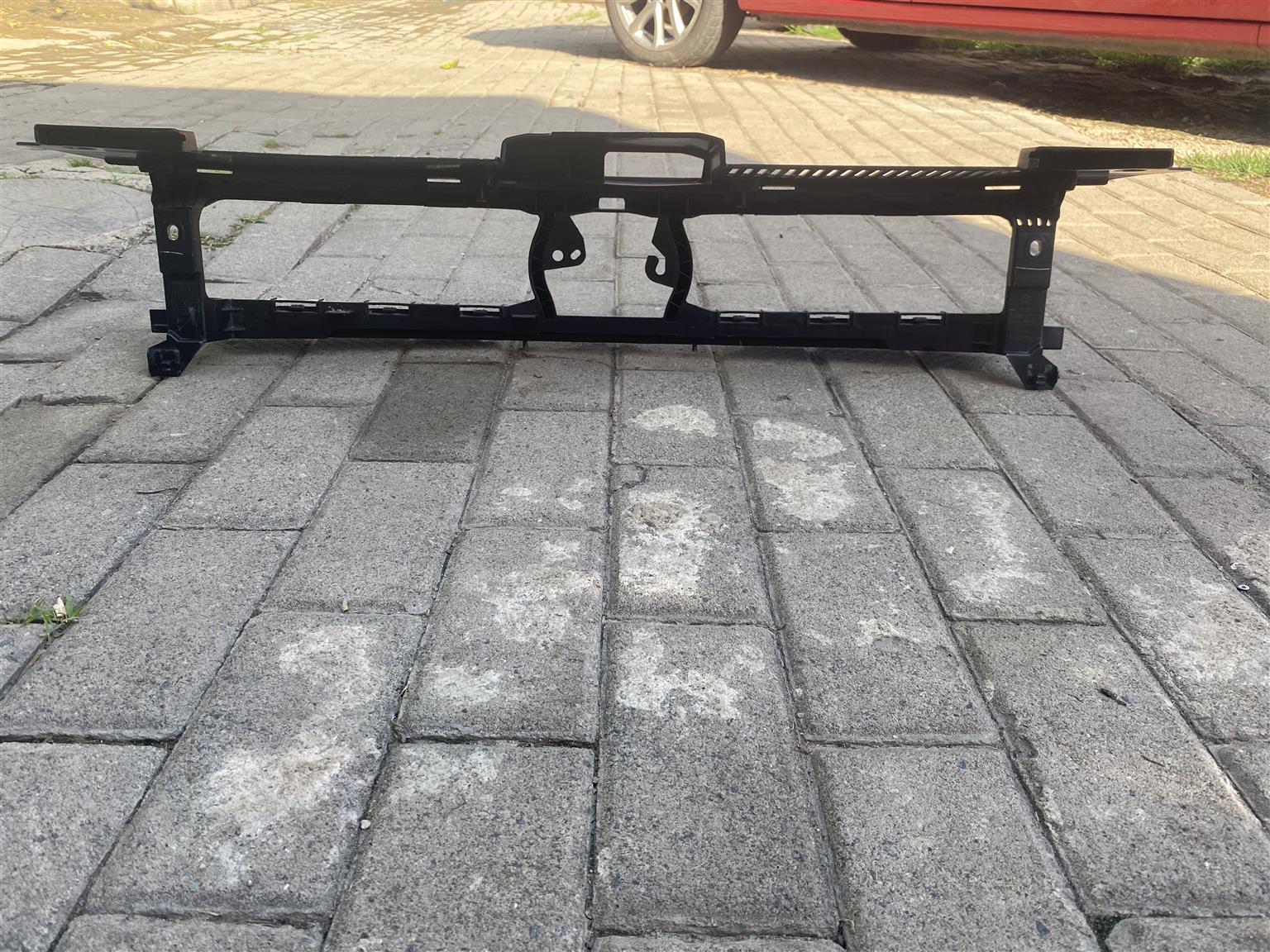 2019 VW POLO 8 FRONT BUMPER UPPER INNER GRILL FOR SALE. IN PRISTINE CONDITION