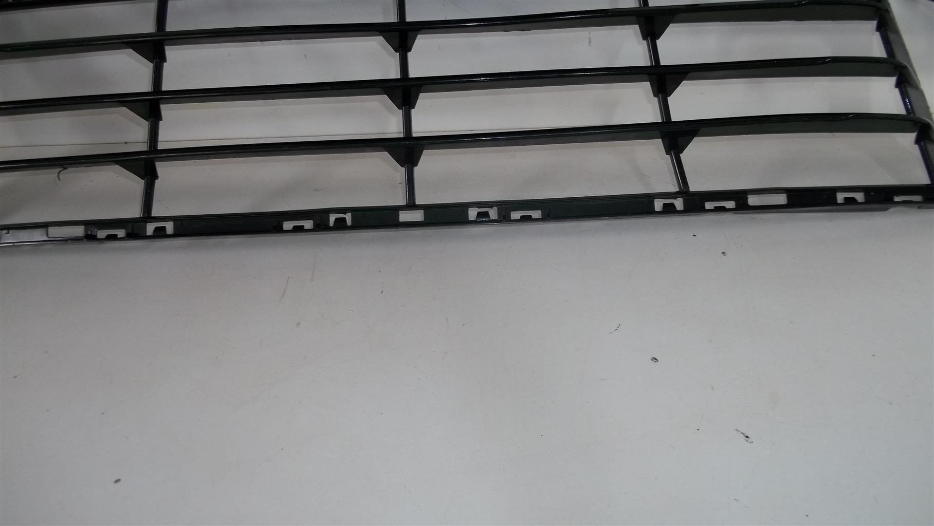 BMW X1 (F48) front bumper grille - Private Seller BMW X1 (F48) front bumper grille - Private Seller