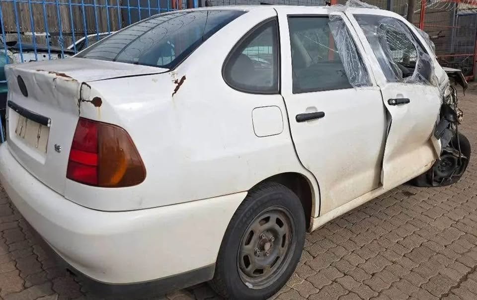 Vw Polo Classic STRIPPING FOR SPARE Call or whatsapp