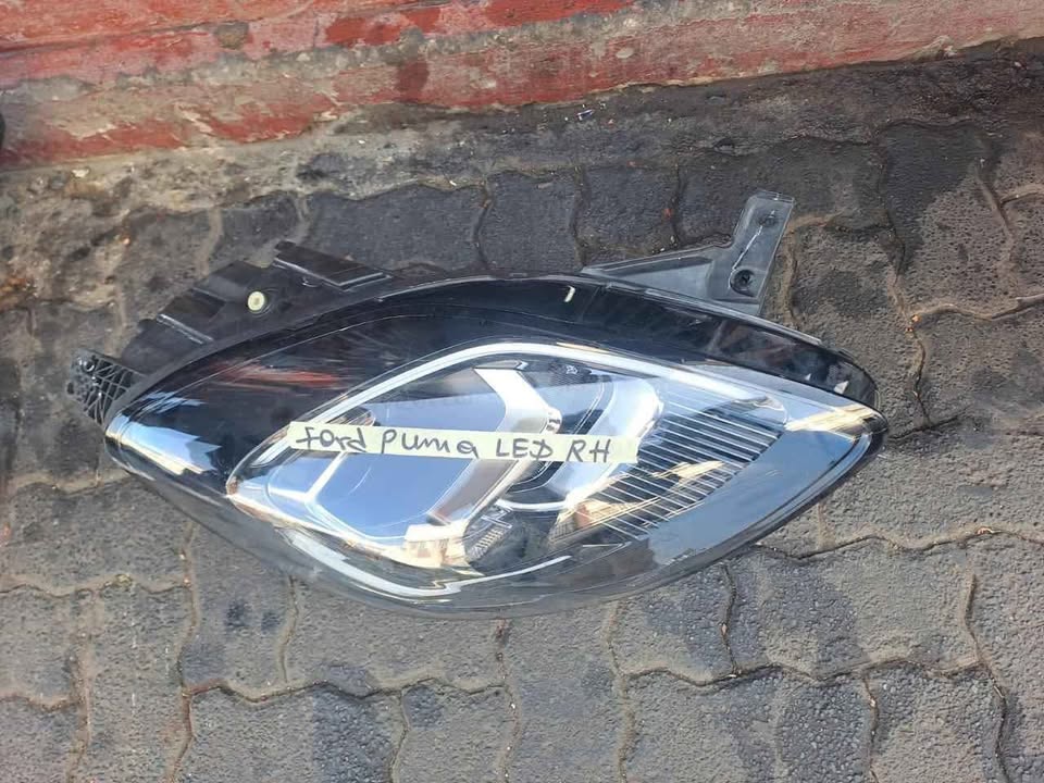 Ford Puma LED Headlight Rightside. Call or DM . - Private Seller Ford Puma LED Headlight Rightside. Call or DM . - Private Seller