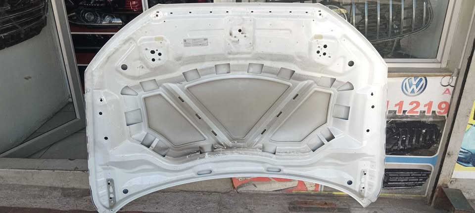 AUDI Q3 bonnet for sell in good condition nice and clean - Private Seller AUDI Q3 bonnet for sell in good condition nice and clean - Private Seller
