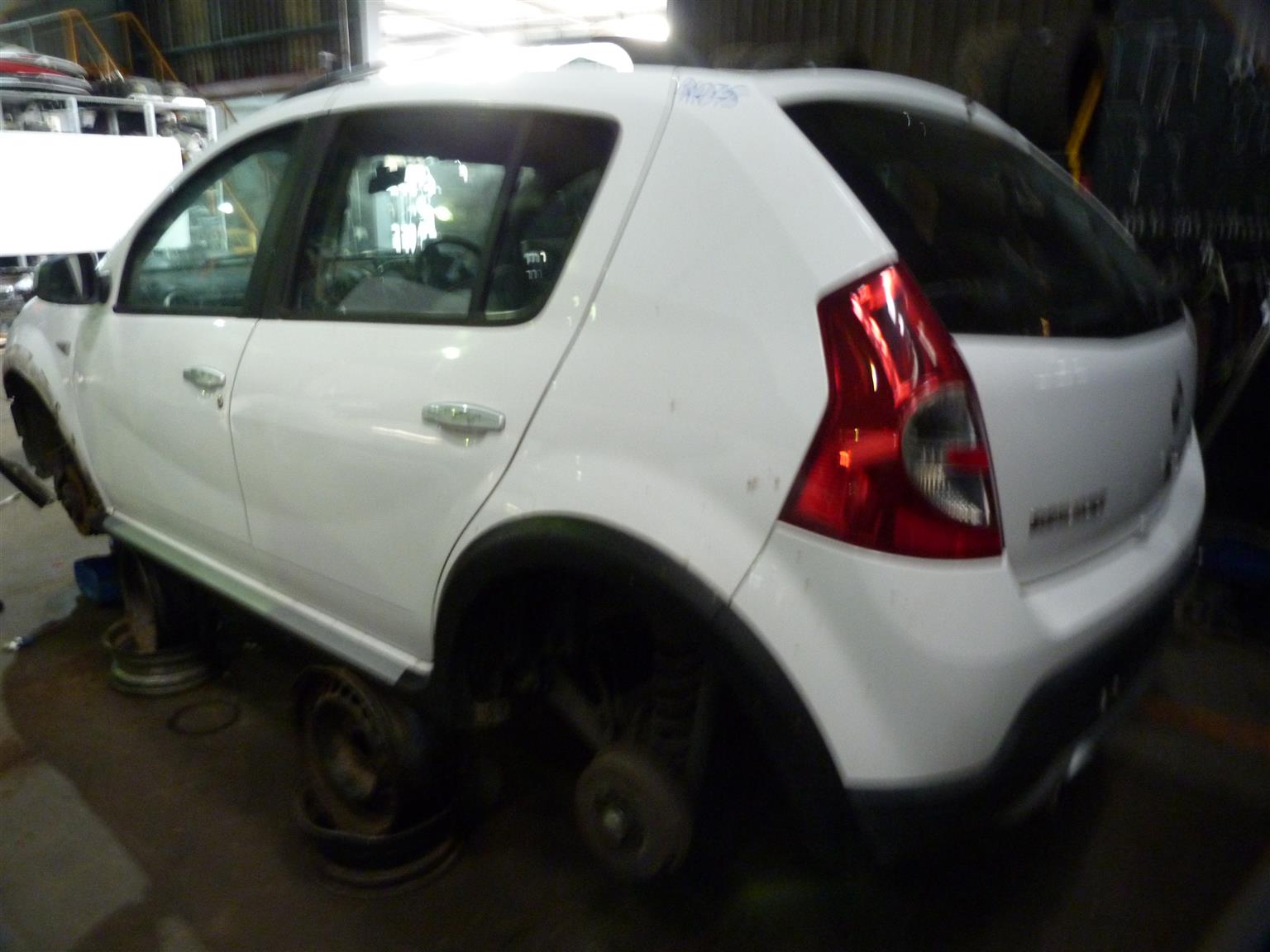 Renault Sandero 1.6 8V Manual - 2012 - Private Seller Renault Sandero 1.6 8V Manual - 2012 - Private Seller
