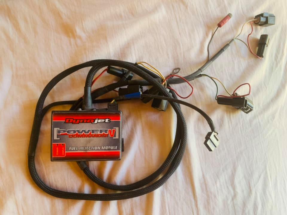 Hayabusa Power commander 5, auto tuner and quick shifter