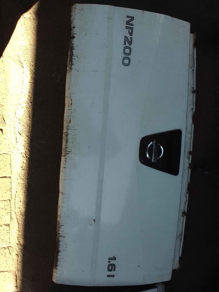 Nissan NP200 tailgate - Private Seller Nissan NP200 tailgate - Private Seller