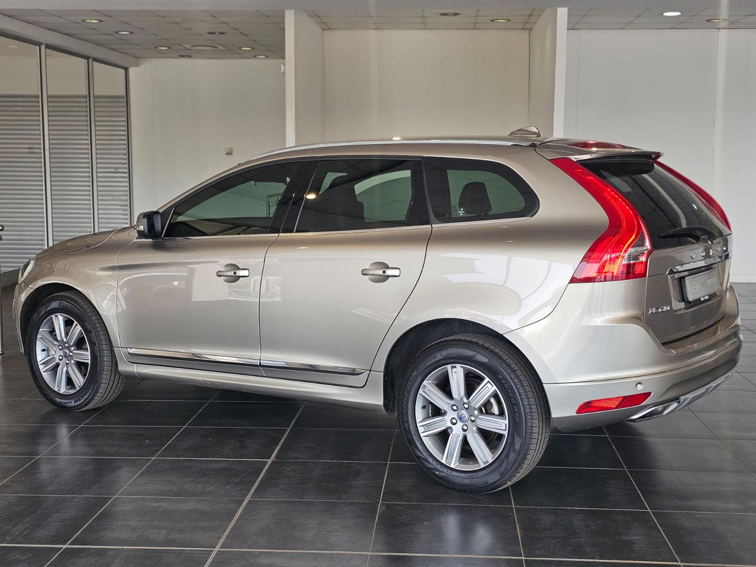 Used 2016 Volvo XC60 T5 Inscription - Private Seller Used 2016 Volvo XC60 T5 Inscription - Private Seller