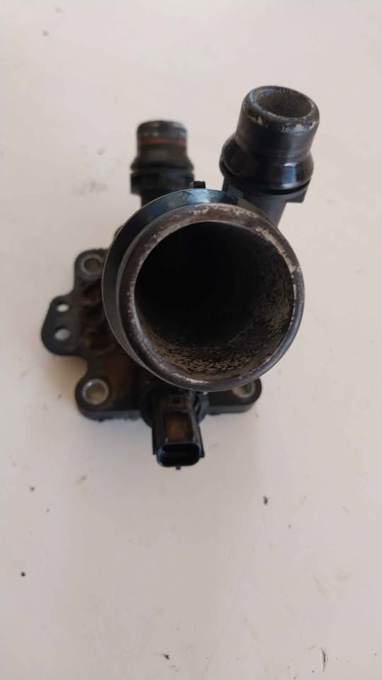 Volvo S60 D3 2012 Themostart housing - Private Seller