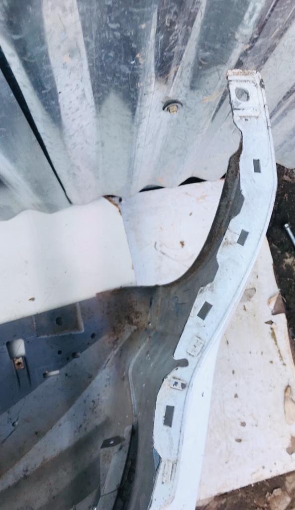 Isuzu MU-X front bumper (SUV) - Private Seller Isuzu MU-X front bumper (SUV) - Private Seller