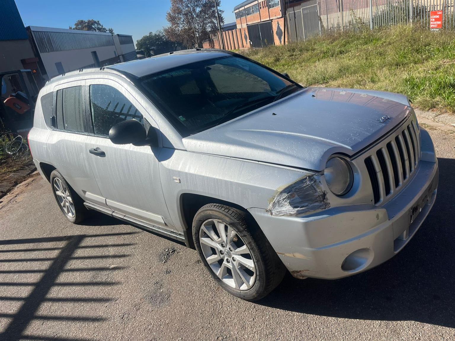 2008 Jeep Compass 2.4 4x4 Manual transmission Stripping for spares - Private Seller 2008 Jeep Compass 2.4 4x4 Manual transmission Stripping for spares - Private Seller