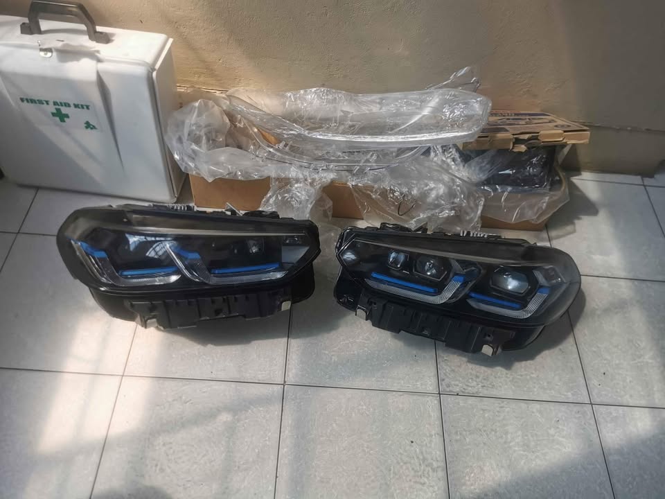 BMW GO1 blue beam headlights - Private Seller BMW GO1 blue beam headlights - Private Seller