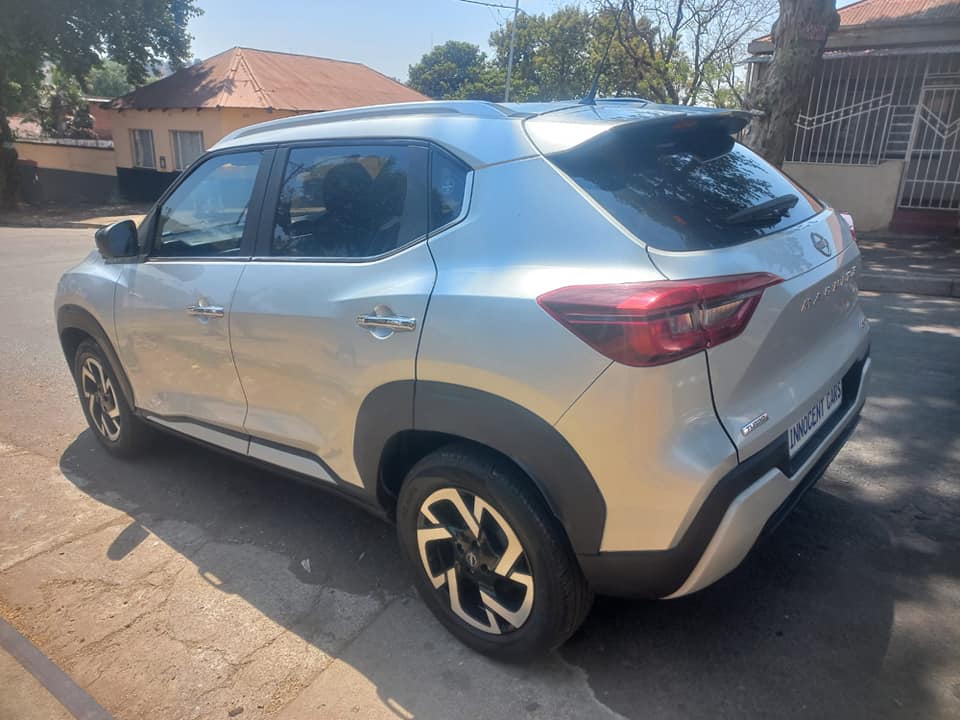 2022 NISSAN MAGNITE SUV 1.0 TURBO CVT PETROL, AUTOMATIC, SILVER COLOR