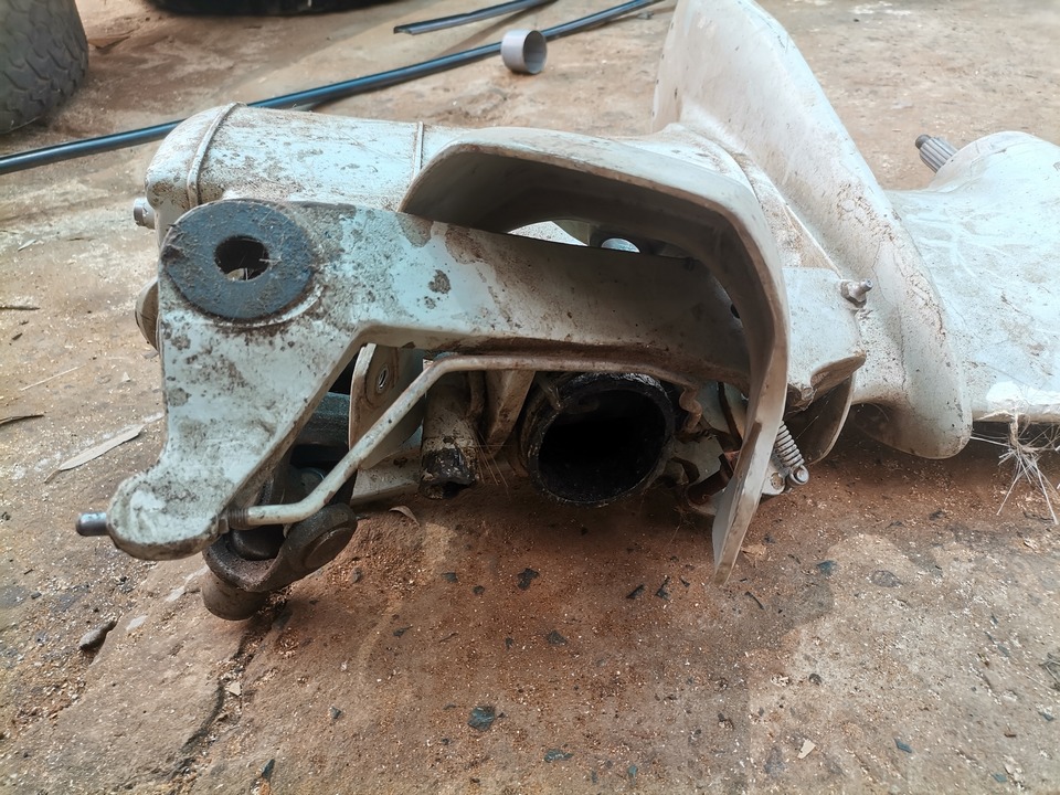 Volvo Penta Stern Drive - Complete Leg