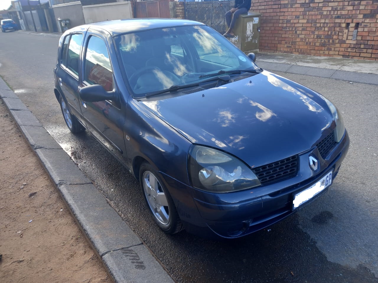 Used 2004 Renault Clio 1.4 Expression 5-door - Private Seller Used 2004 Renault Clio 1.4 Expression 5-door - Private Seller
