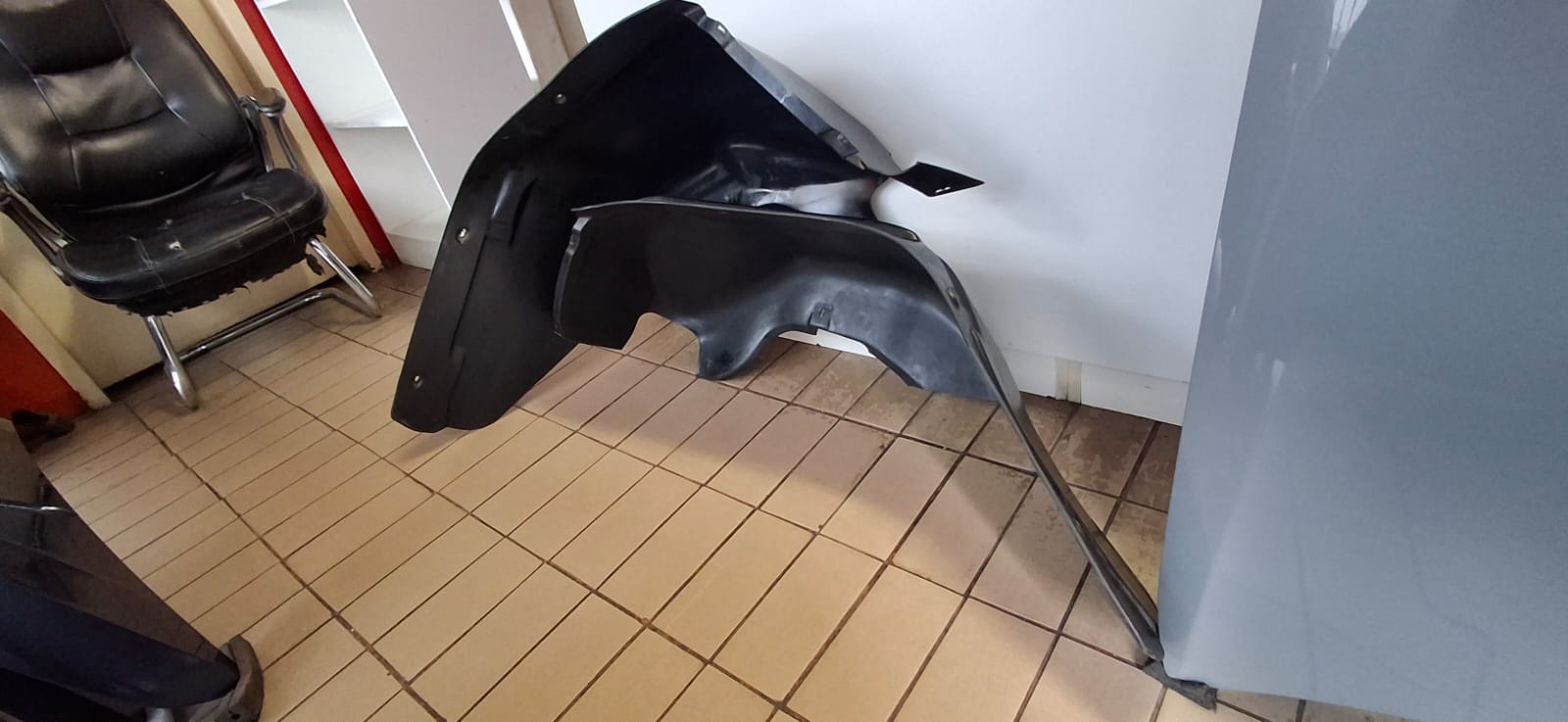 2018 W463 G-WAGON FRONT AND REAR FENDER LINER LEFT AND RIGHT FOR SA (M-BENZ) - Private Seller 2018 W463 G-WAGON FRONT AND REAR FENDER LINER LEFT AND RIGHT FOR SA (M-BENZ) - Private Seller