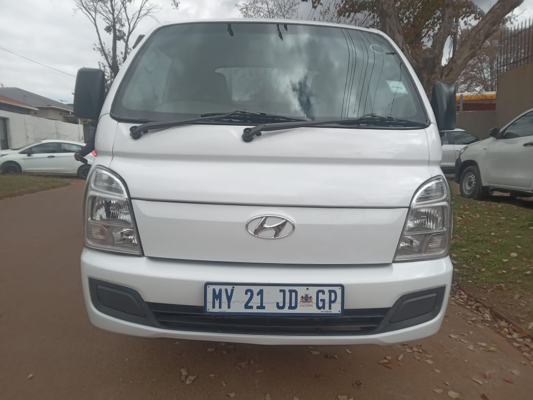 Used 2023 Hyundai H-100 Bakkie 2.6D deck - Private Seller Used 2023 Hyundai H-100 Bakkie 2.6D deck - Private Seller