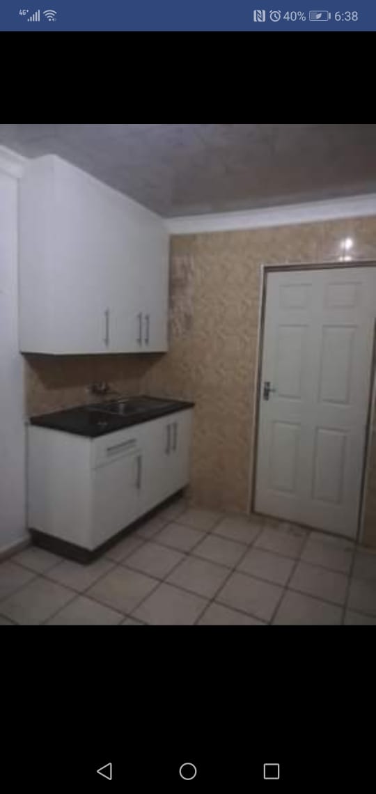 Big back room with Ensuite to rent Junk Mail