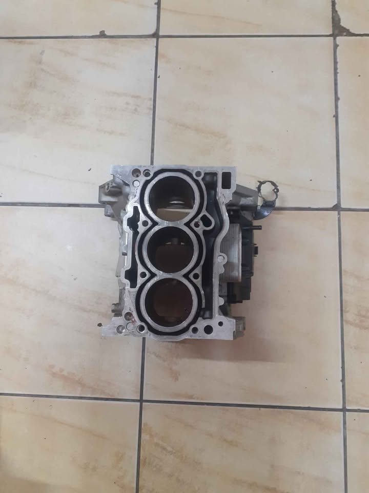 Audi A3 8V/VW Golf MK7 1.0 TSI/ Polo CHZ 1.0 3 cylinder bare engine block 04C103023J - Private Seller
