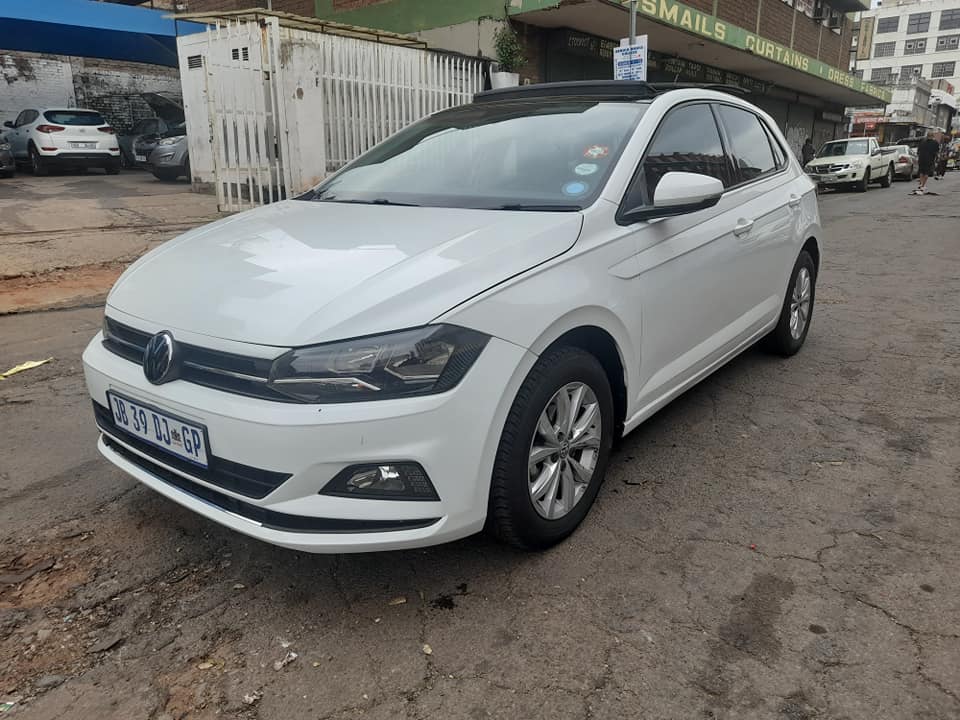 2019 VW polo 8 1.0tsi Panoramic Roof Available Contact Leon on