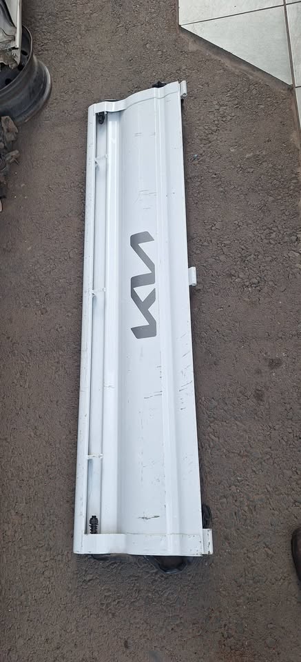 Kia K2700 Tailgate For Sale - Private Seller Kia K2700 Tailgate For Sale - Private Seller