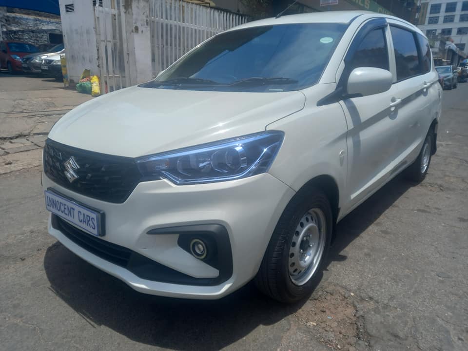 2023 SUZUKI ERTIGA 1.5 PETROL, MANUAL TRANSMISSION, WHITE COLOUR, MILEAGE 6000KM