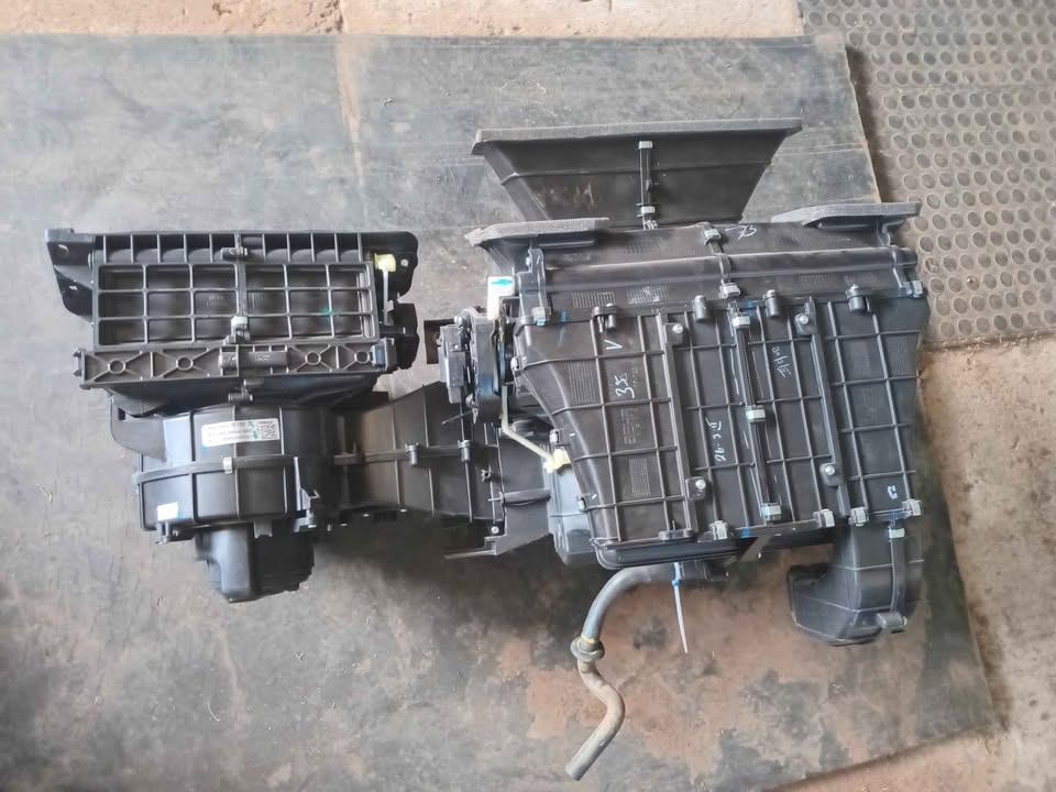 Mahindra Scorpio mhawk 2.2 S6 heater box  complete for sale - Private Seller