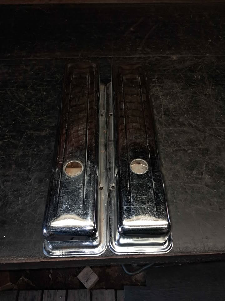 Chevy 350 Chrome sumps and valve covers