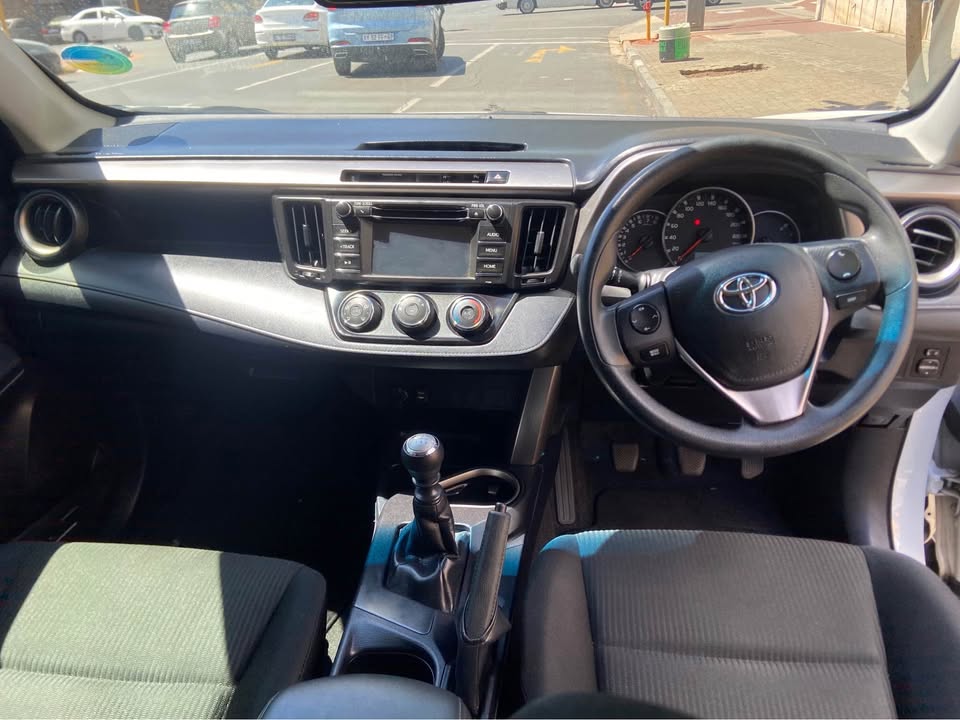 2016 Toyota Rav4 2.0 Manual