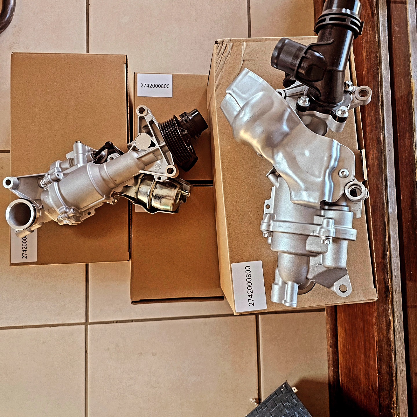 Mercedes Benz Water Pump For W204 C class, W212 E Class, W253 GLC - Private Seller