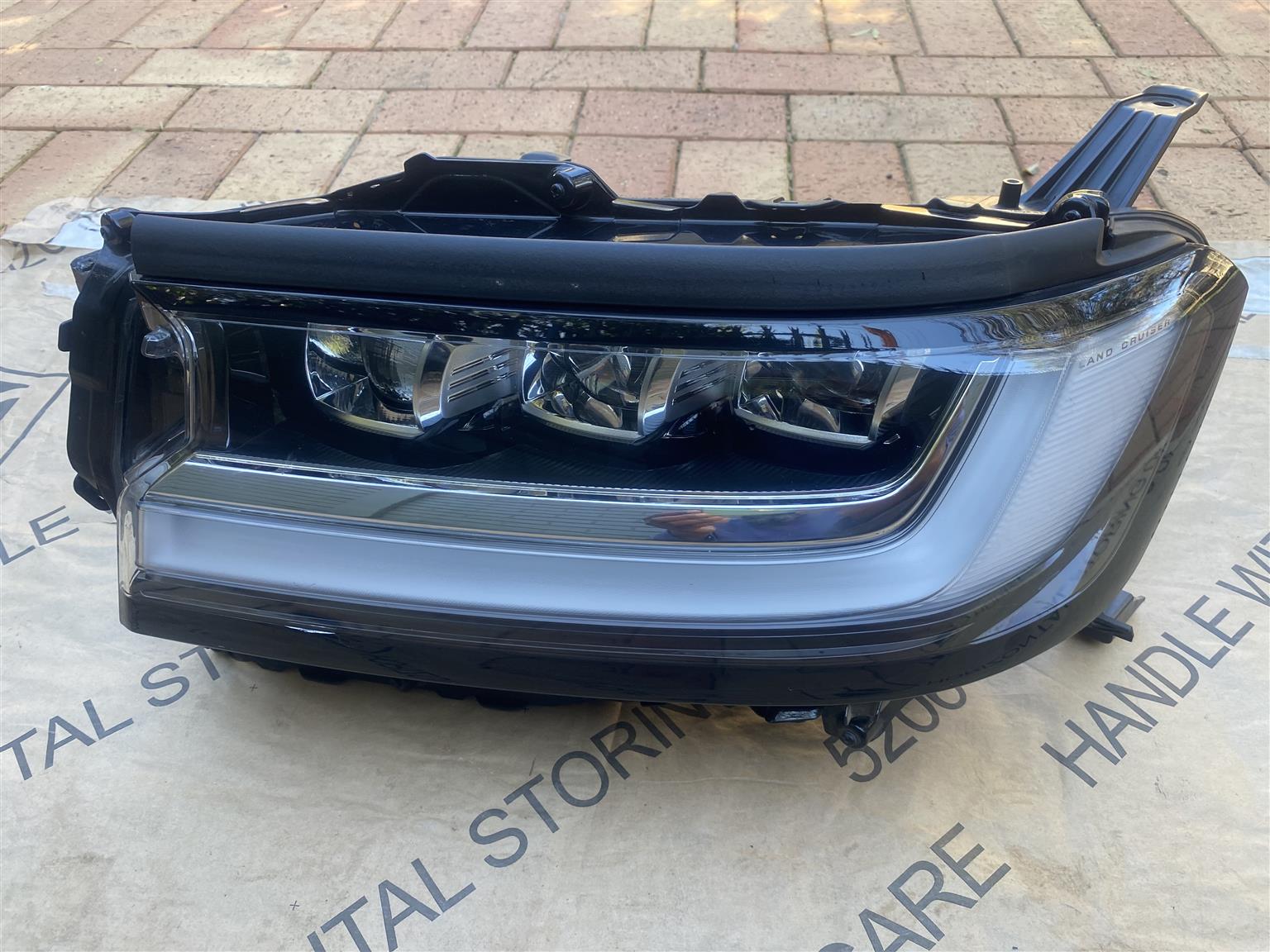 2023 TOYOTA LAND CRUISER 300 FULL LED HEADLIGHT LEFT SIDE FOR SALE