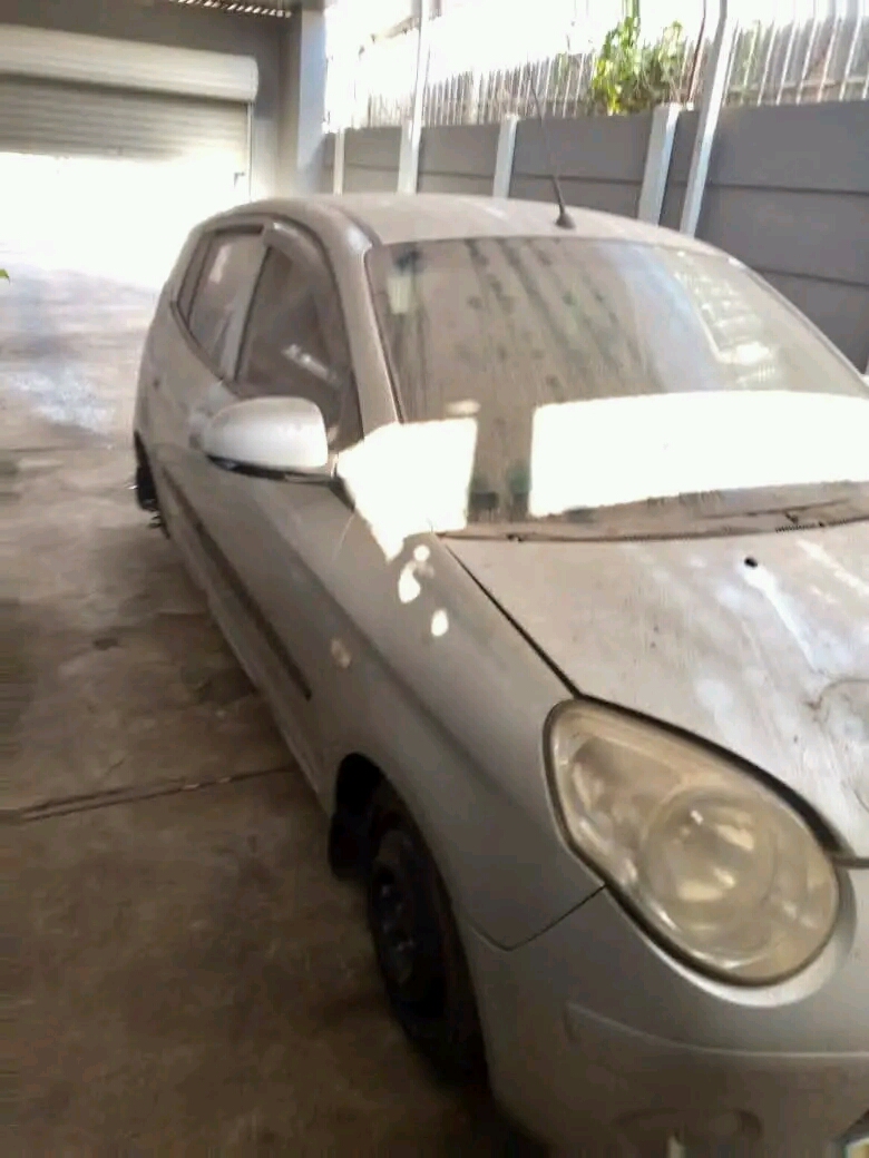 Kia picanto g4hg 2010 - Private Seller Kia picanto g4hg 2010 - Private Seller