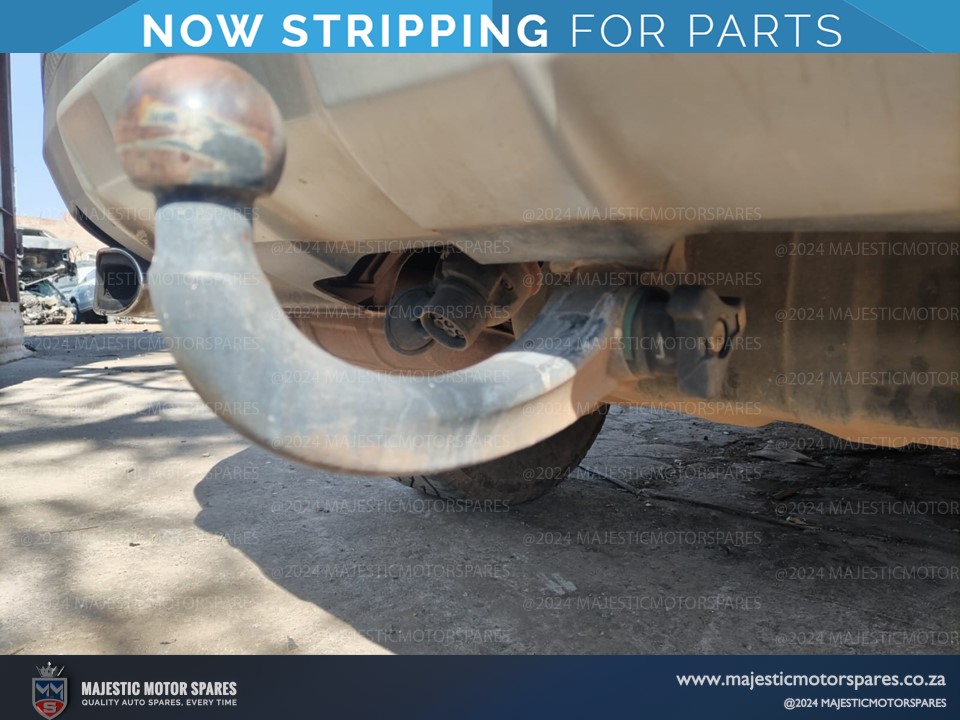 Tow Bar for Mercedes-Benz ML350 4MATIC W164 (Used) for sale - Private Seller Tow Bar for Mercedes-Benz ML350 4MATIC W164 (Used) for sale - Private Seller