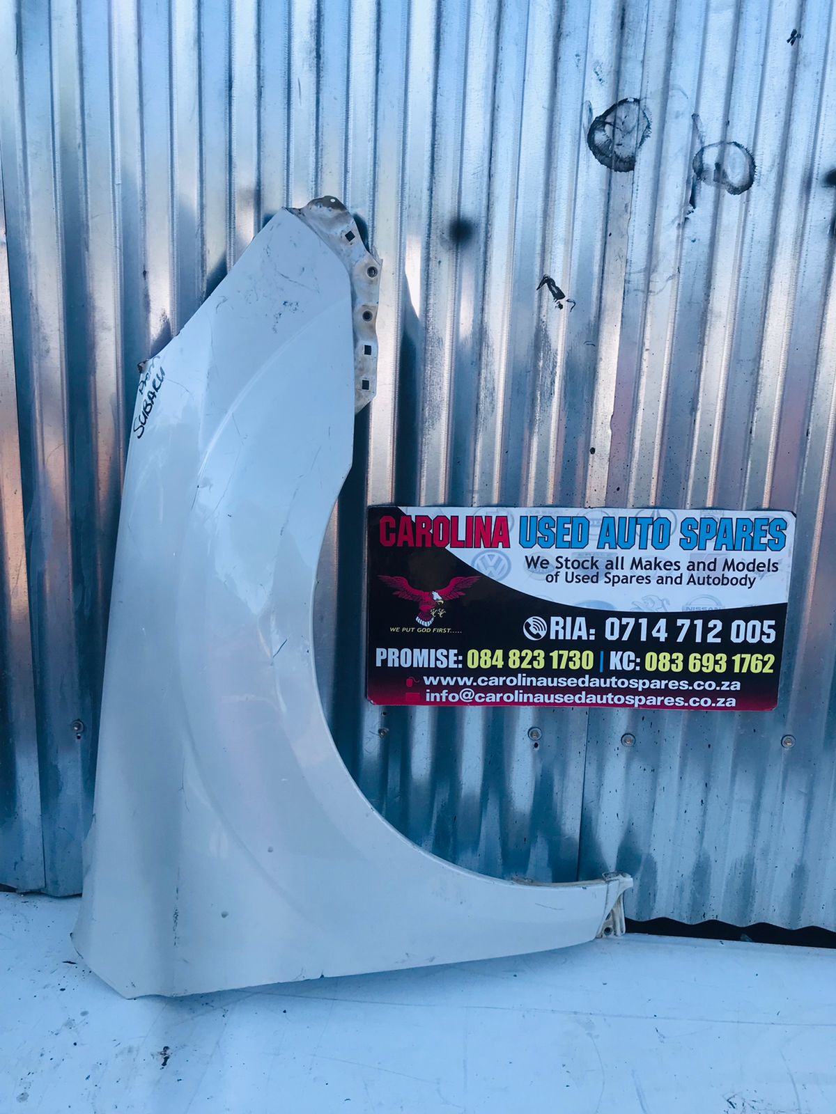 Subaru outback right side fender - Private Seller