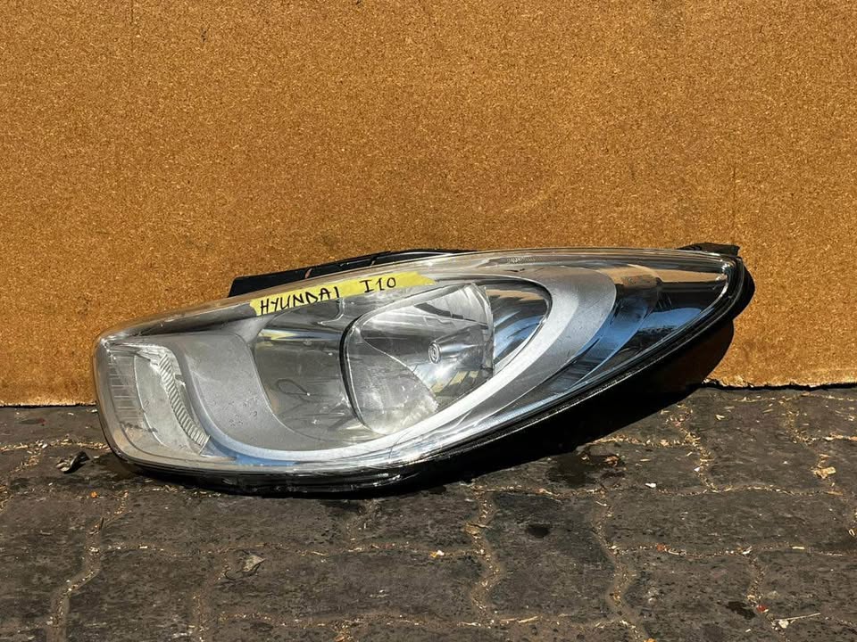 Hyundai i10 headlight - Private Seller Hyundai i10 headlight - Private Seller