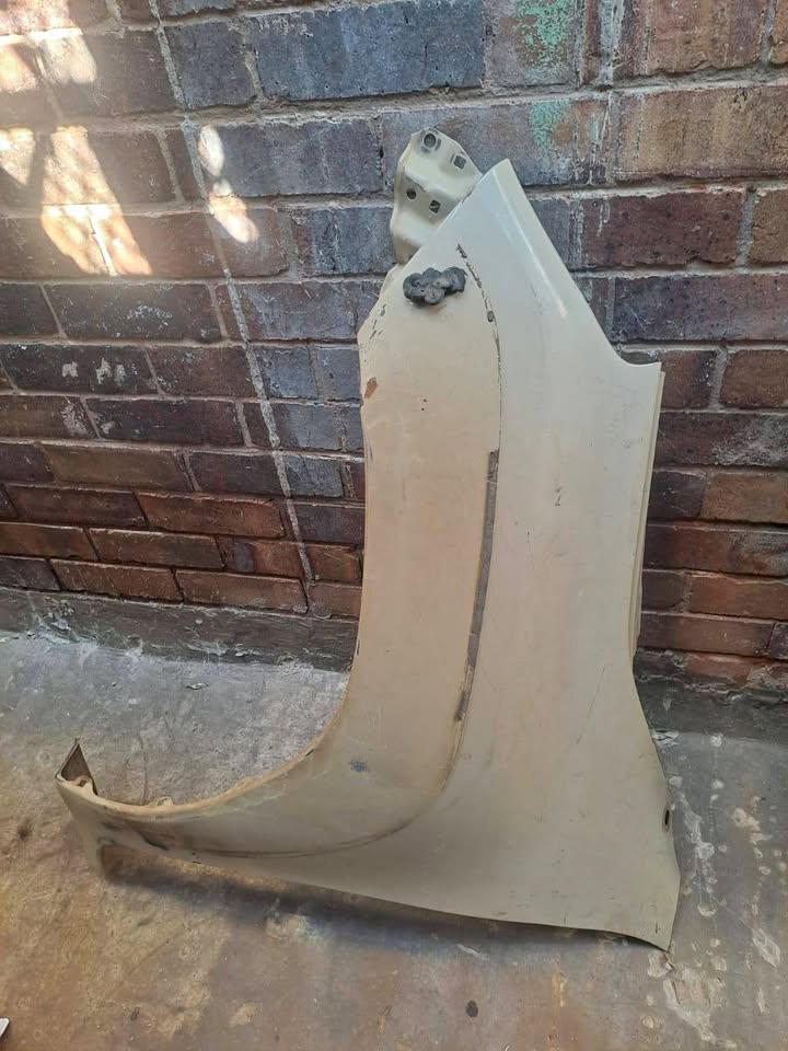 2018 onwards Suzuki Jimmy Front Left Fender - Private Seller 2018 onwards Suzuki Jimmy Front Left Fender - Private Seller