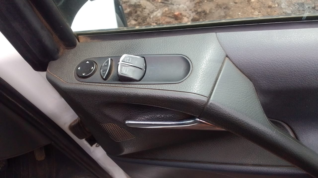 Used Mercedes Vito CDI 116 Window Switches for Sale for sale - Private Seller