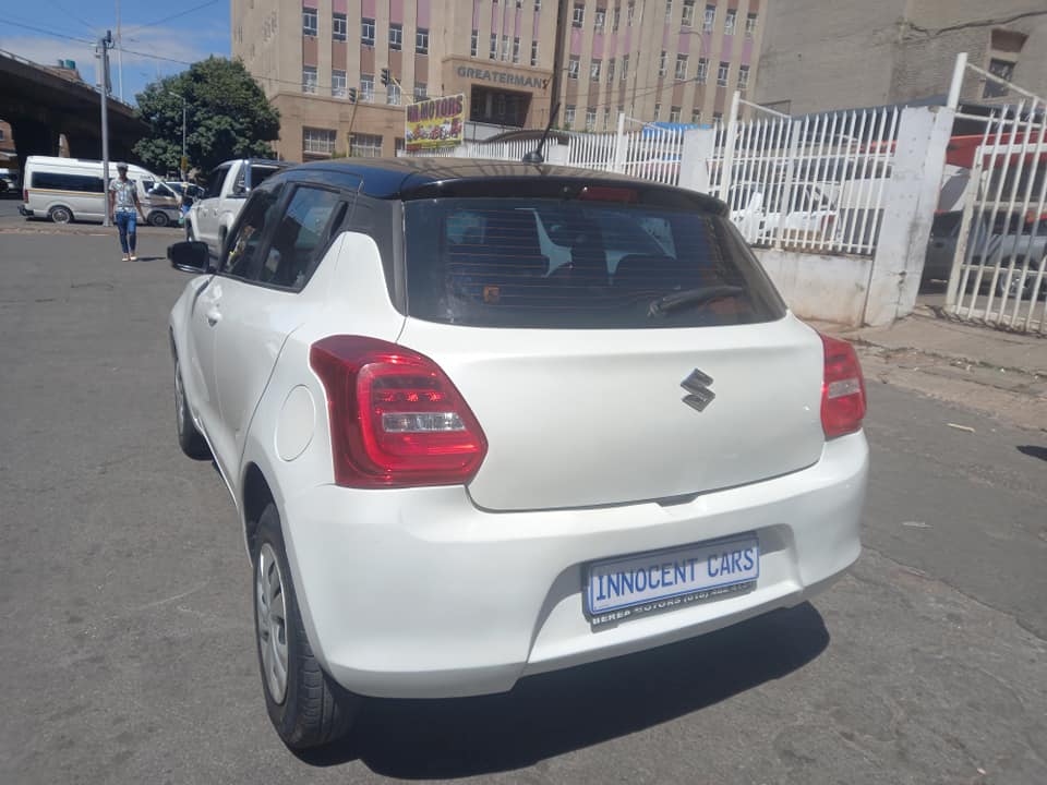 2020 SUZUKI SWIFT 1.2GL PETROL, MANUAL TRANSMISSION, WHITE COLOUR, MILEAGE 55000KM