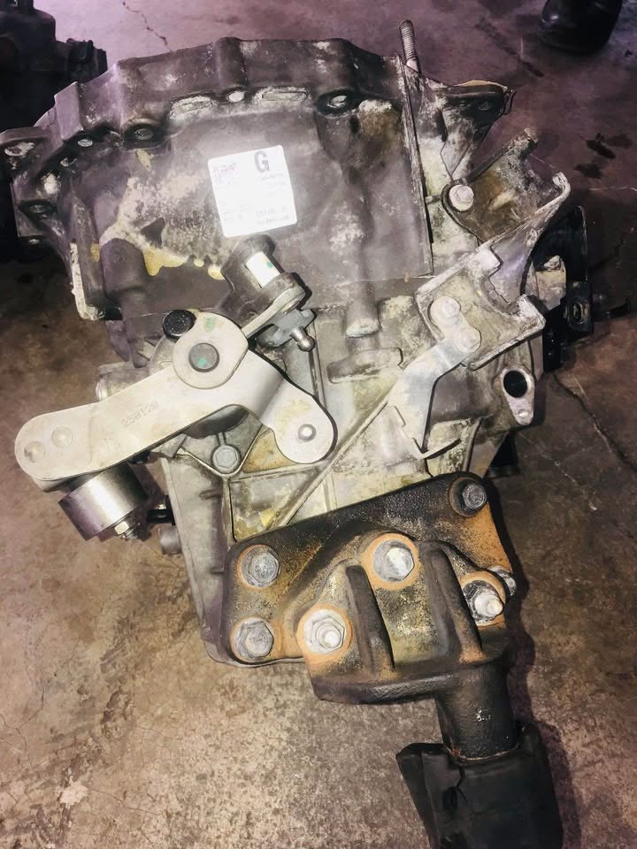 MAHINDRA XUV 300 GEARBOX FOR SALE CALL: or WHATSAPP: - Private Seller MAHINDRA XUV 300 GEARBOX FOR SALE CALL: or WHATSAPP: - Private Seller