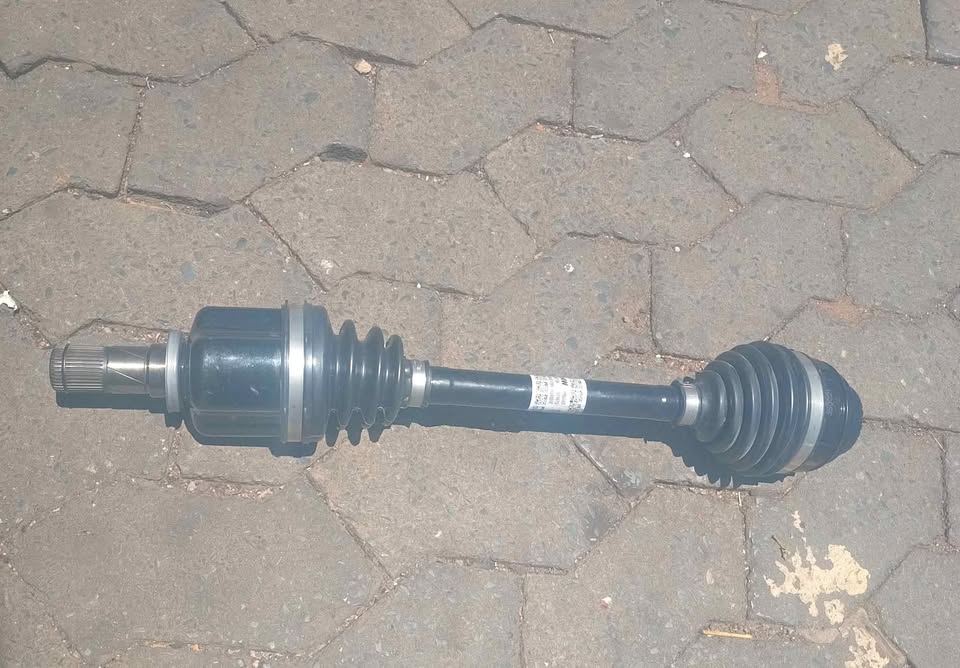 Bmw 2 series grand tourer F front left drive shaft - Private Seller Bmw 2 series grand tourer F front left drive shaft - Private Seller